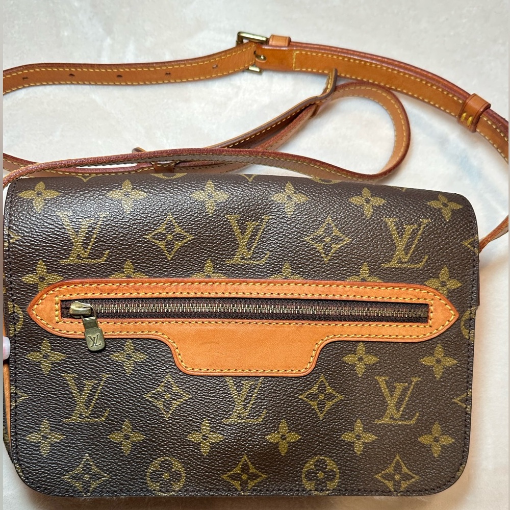 Louis Vuitton Monogram St. Germain Crossbody Vintage Bag comes with COA